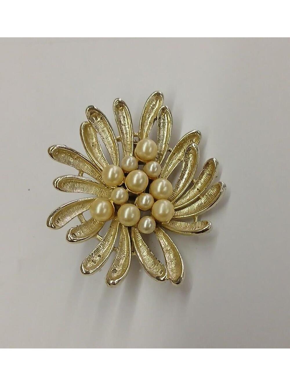Vintage Gold Tone Floral Brooch with Faux Pearls